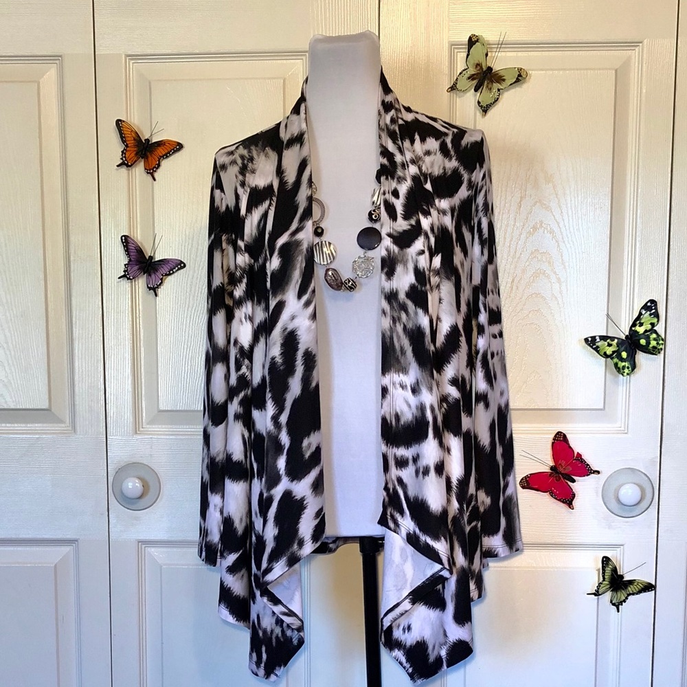 📂 Essentials by Milano Animal Print Waterfall Long Sleeve Cardigan